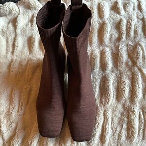 Vivaia square toe heeled boots